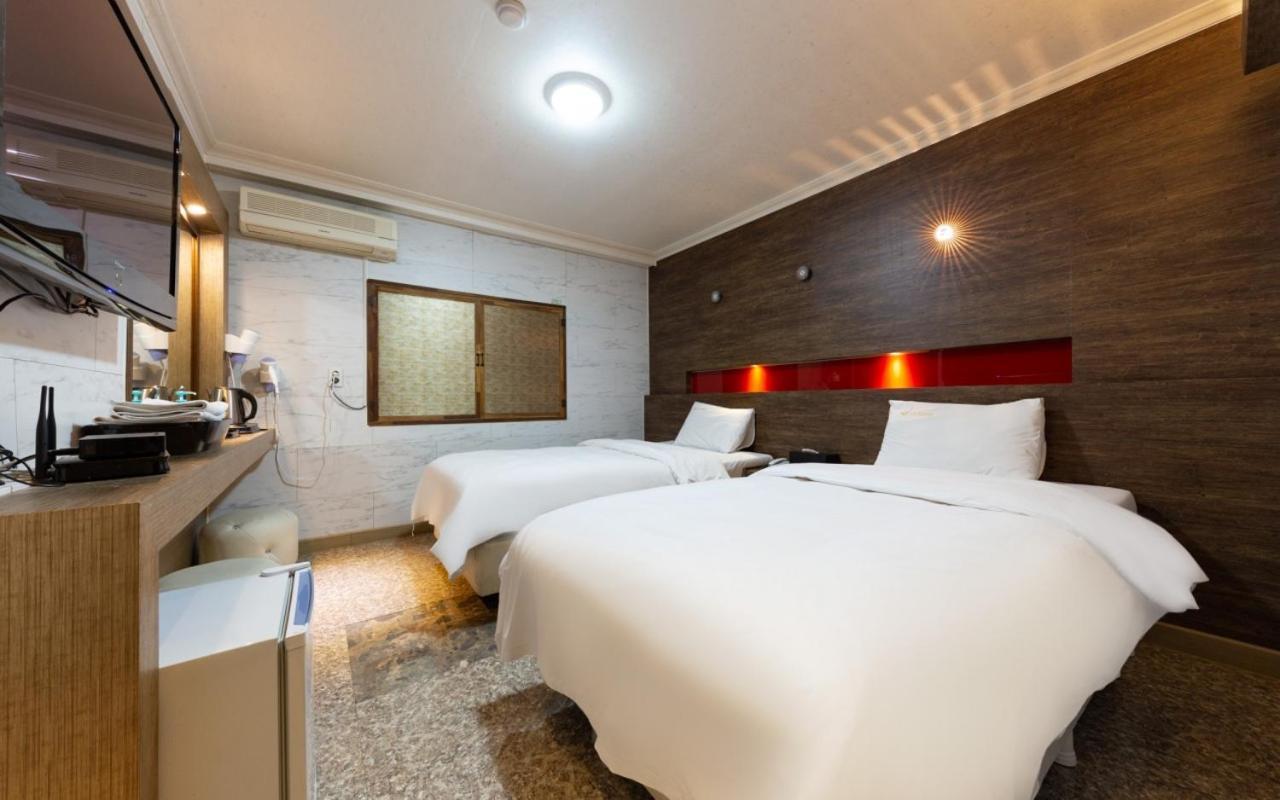I.Y Hotel Suwon Exterior foto